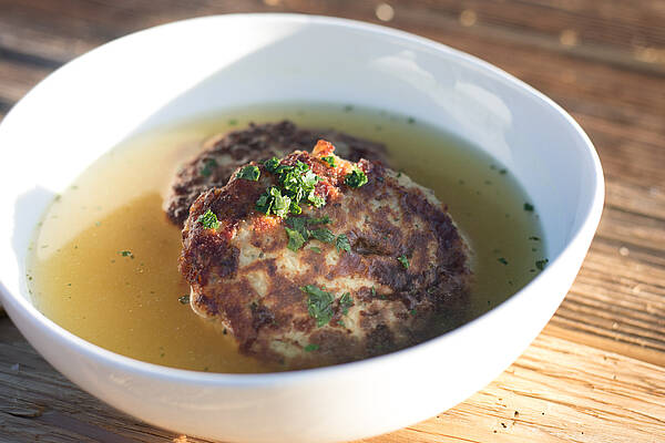 Hausgemachte Kaspressknödel